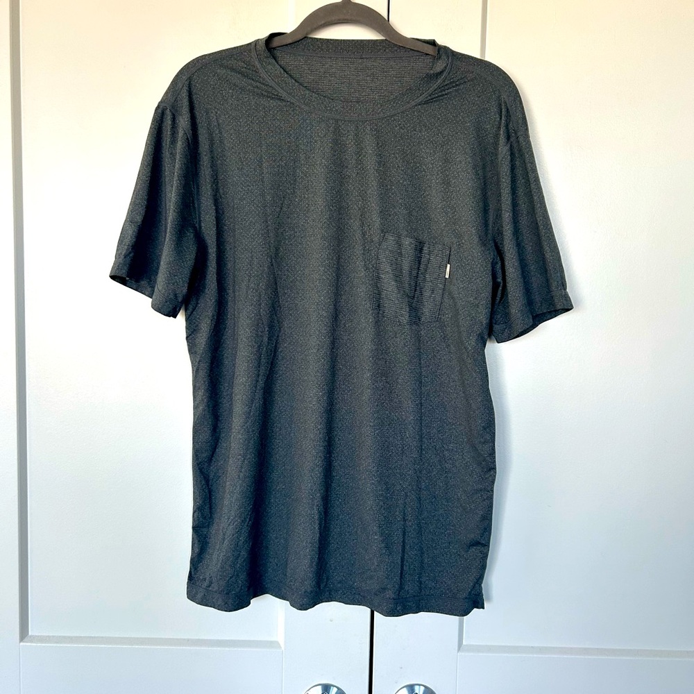 Vuori Pocket Tee